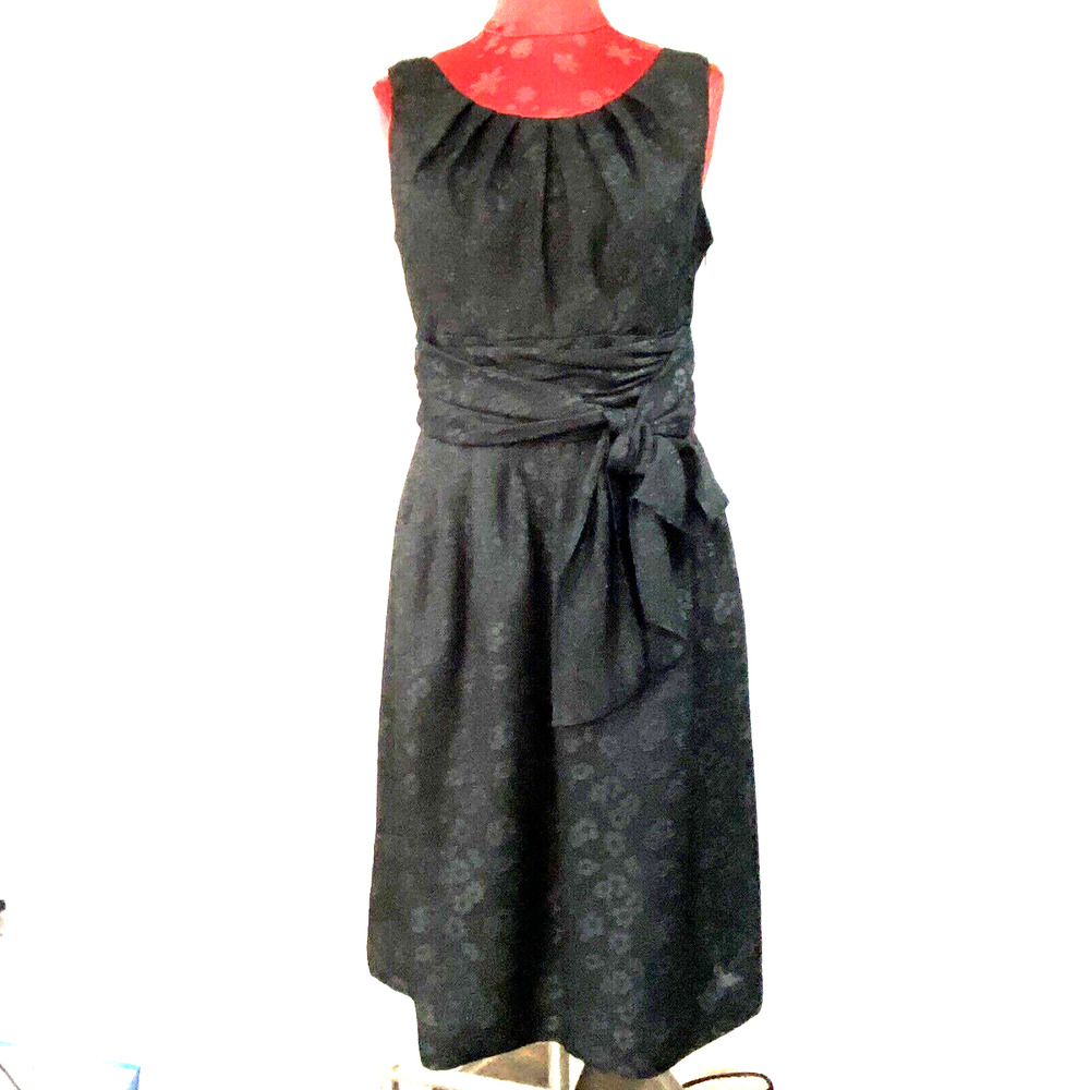 Evan Picone size 10 black brocade cocktail dress scoop neck sleeveless elegant